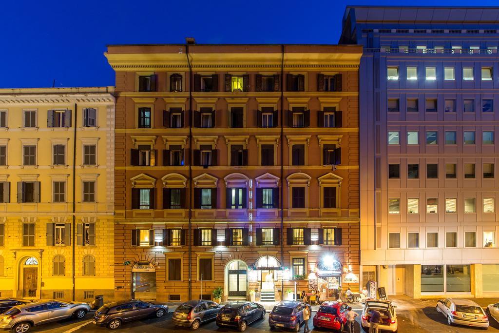 Hotel Dei Mille Rome Bagian luar foto